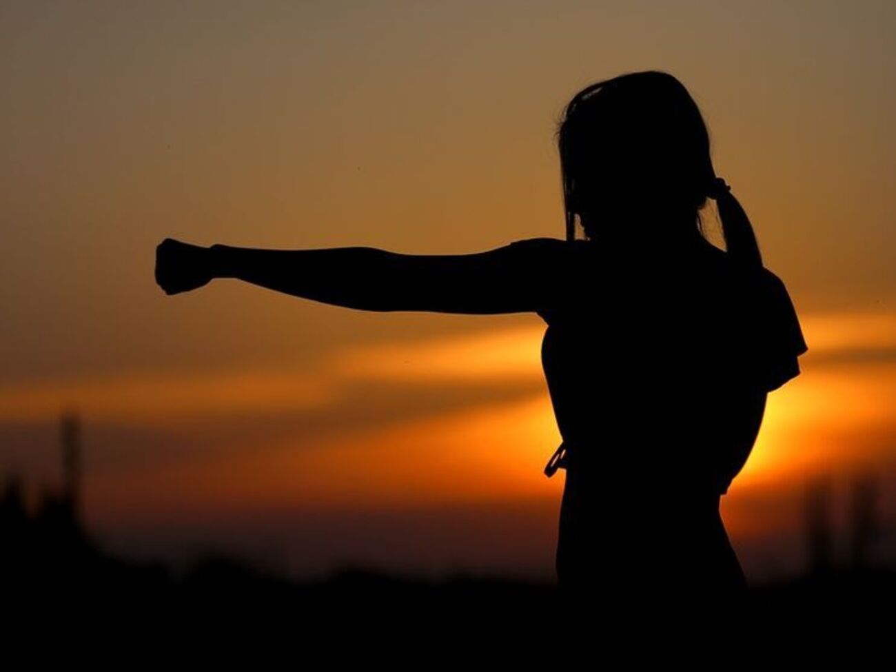 Подростки отсняли драку на мобильный телефон и затем выложили в интернет