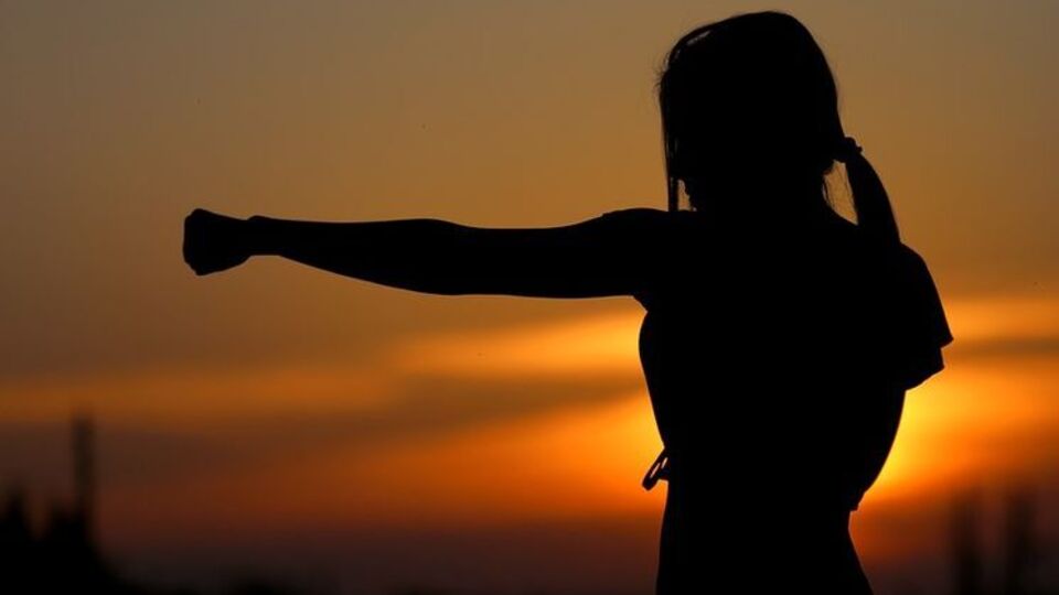 Підлітки відзняли бійку на мобільний телефон і потім виклали в інтернет