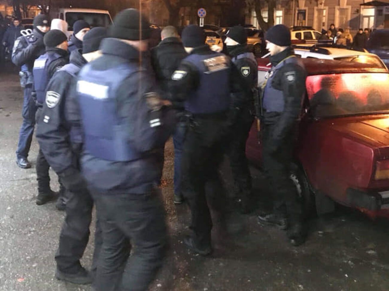 Поліція затримала трьох активістів