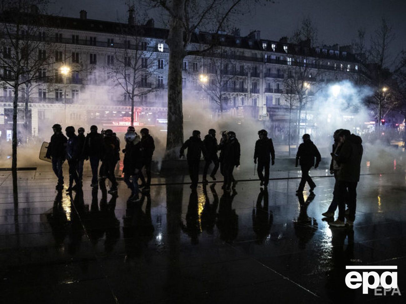 В Париже 26 января задержали 52 участника акции "желтых жилетов"