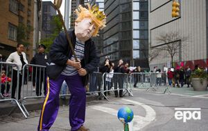 Нелегальных мигрантов обнаружили в гольф-клубе Трампа в Нью-Йорке