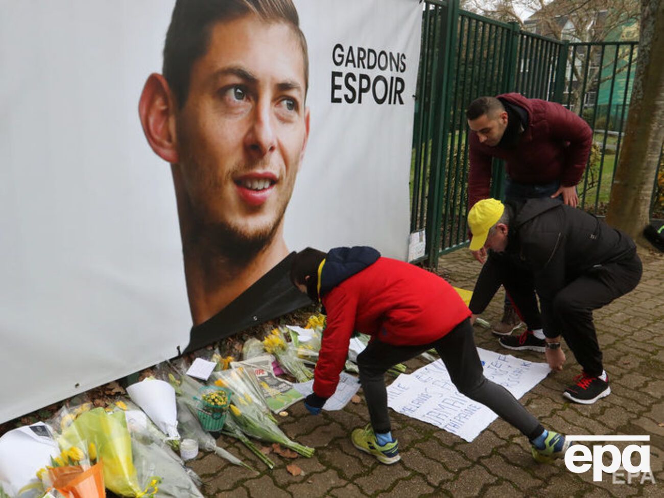 Средства для продолжения поисковых работ собрали известные футболисты и неравнодушные люди