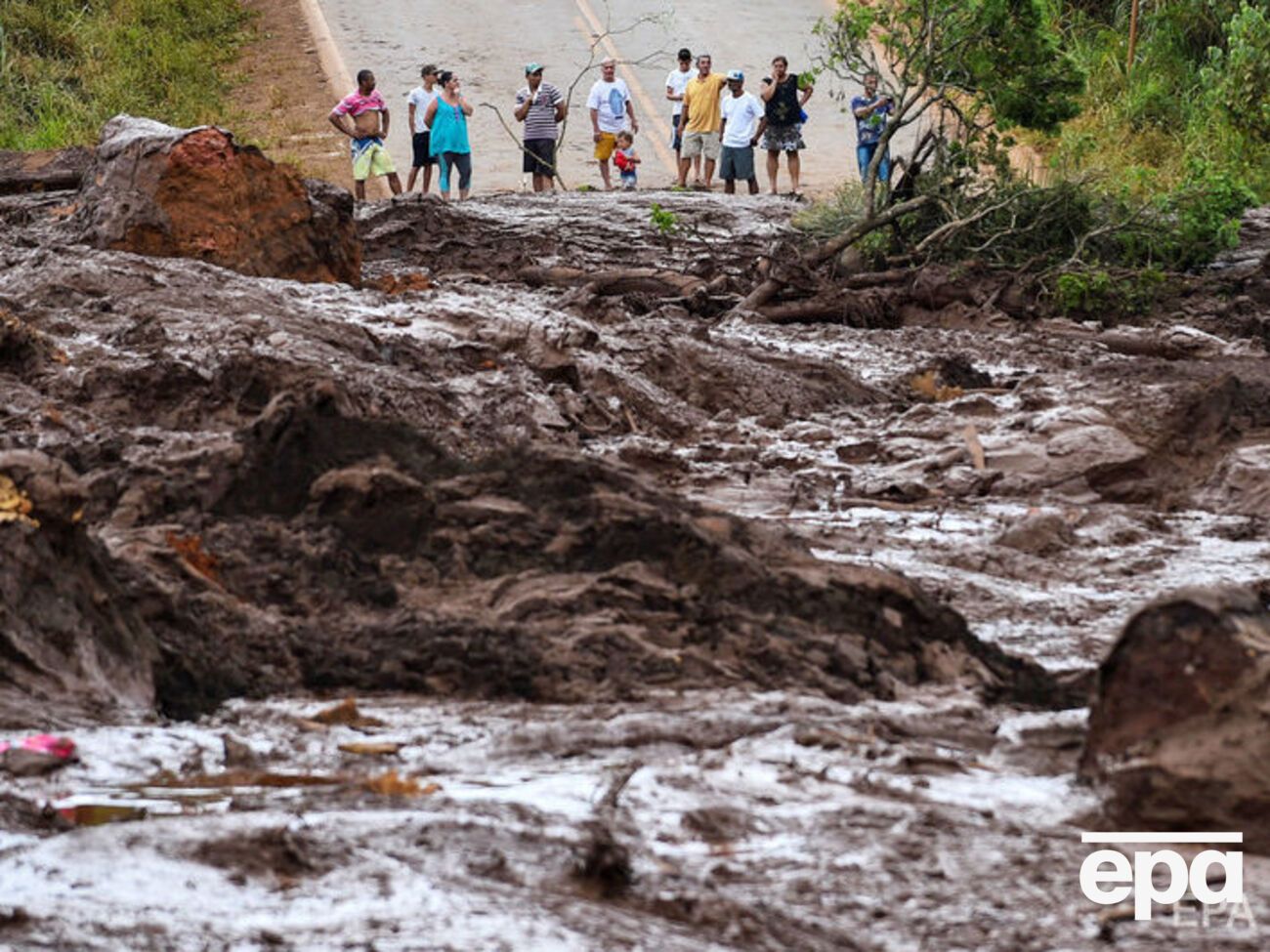 Причина прорыва плотины пока неизвестна
