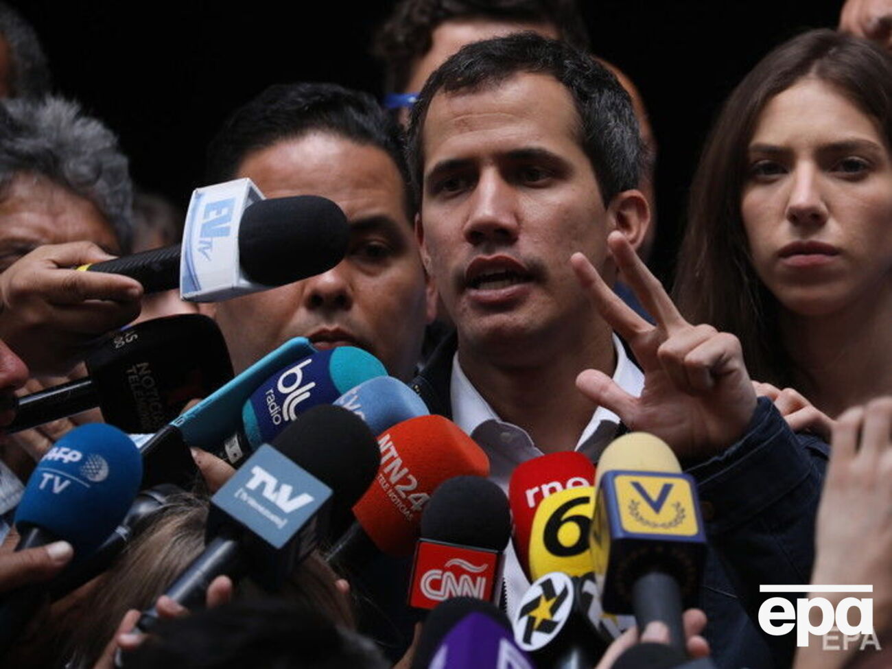 23 січня Гуайдо оголосив себе виконувачем обов'язків президента Венесуели