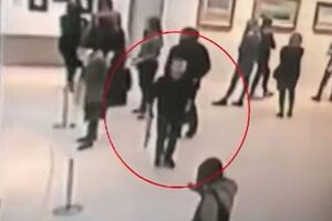 Картину похитили 27 января