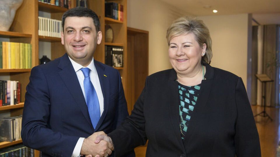 Гройсман провів зустріч із главою норвезького уряду