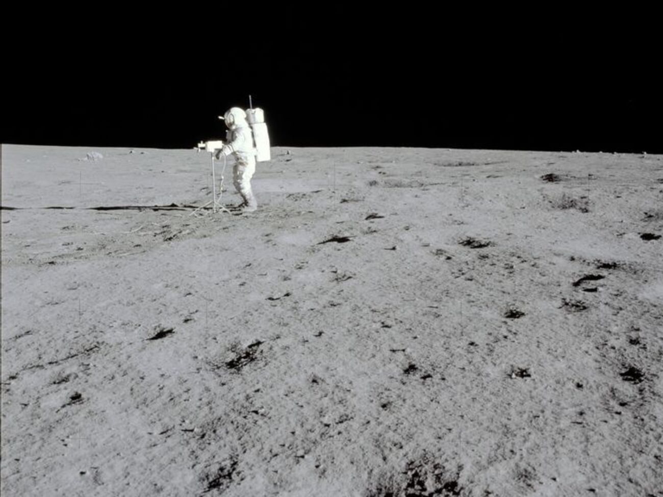 Образцы лунного грунта в 1971 году собрали американские астронавты