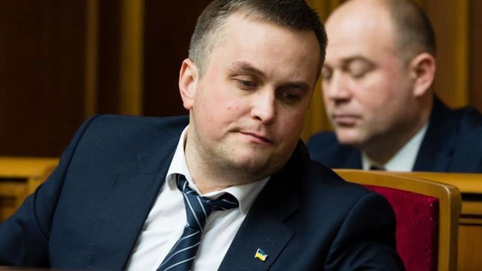 У серпні 2018 року Холодницький говорив, що через догани рік не буде отримувати премію