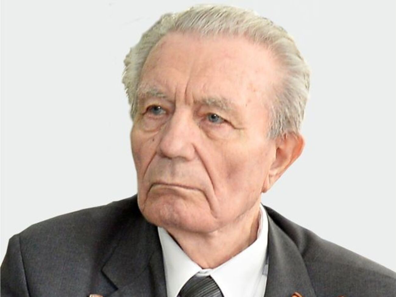 Тизяков помер у віці 92 років