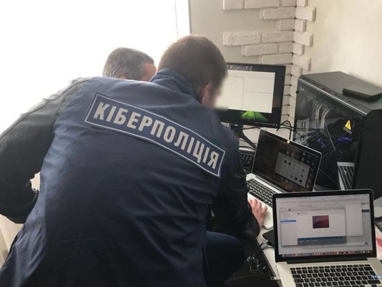 Киберполиция Украины участвовала в международном расследовании, позволившем вычислить группу торговцев паролями