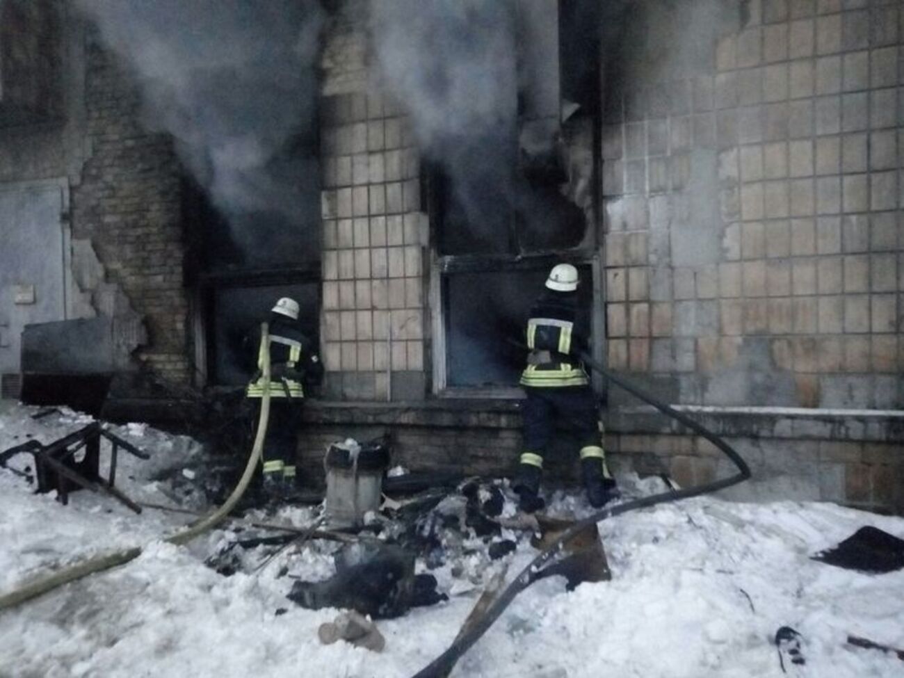 О 17.53 пожежу ліквідували