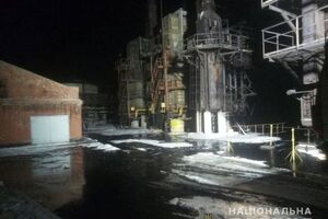 В полиции отмечают, что в момент взрыва на территории завода находилось 13 человек
