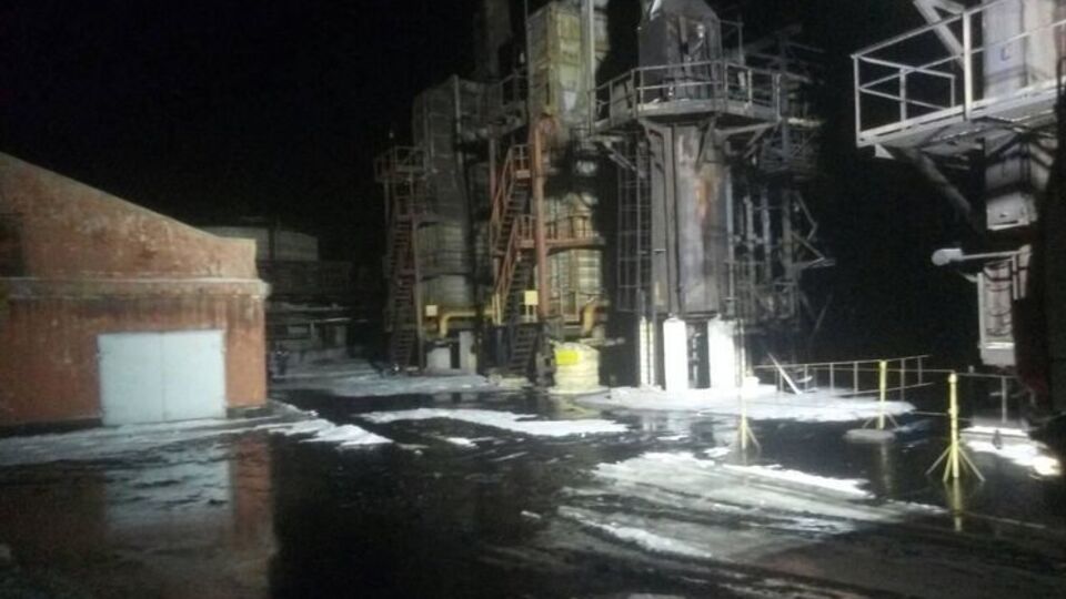 У поліції зазначають, що в момент вибуху на території заводу перебувало 13 людей