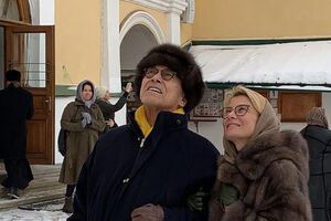 Кончаловский и Высоцкая обвенчались после 22 лет брака