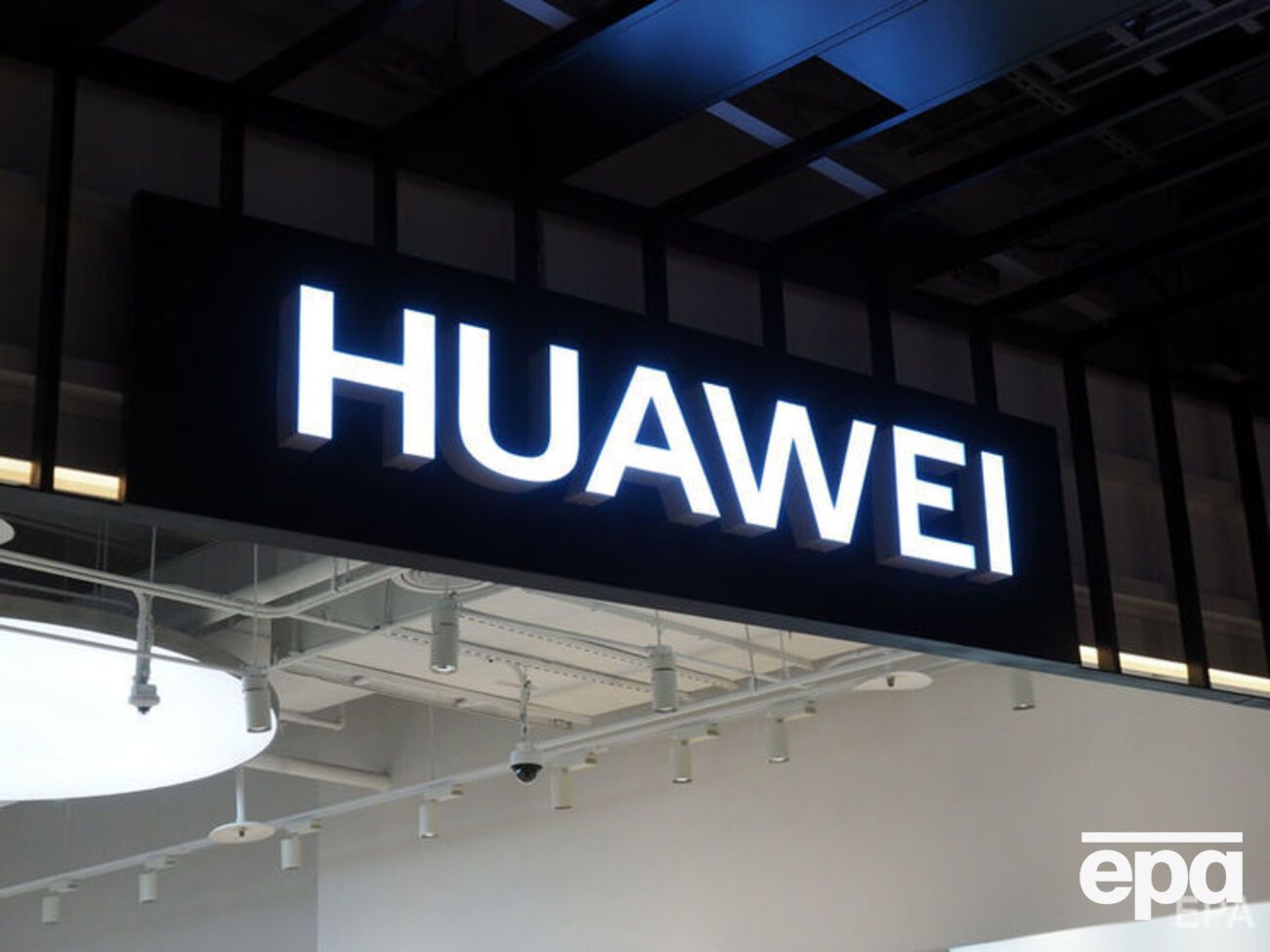 У Huawei відкидають обвинувачення США