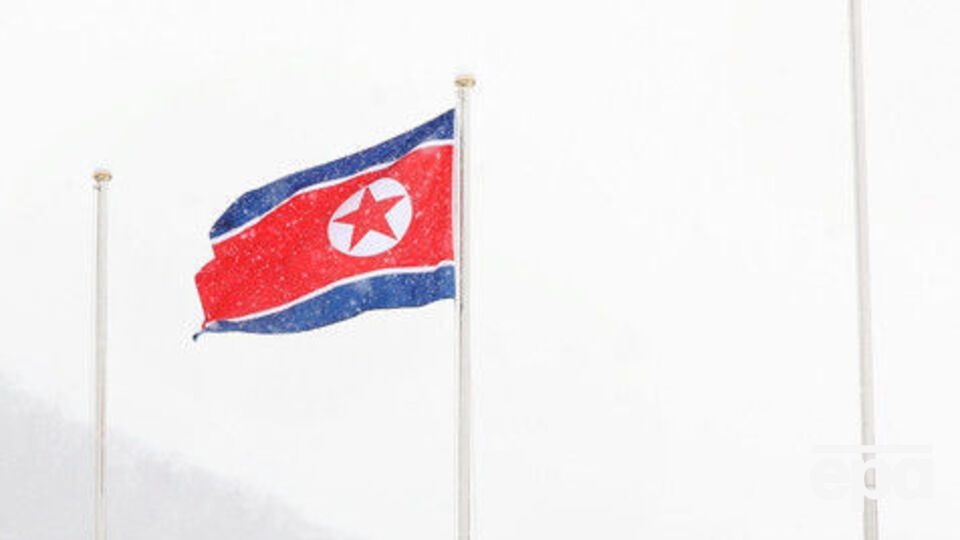 Північнокорейські дипломати, які працюють за кордоном, зазвичай залишають у Пхеньяні членів своєї сім'ї – так влада країни намагається запобігти дезертирству