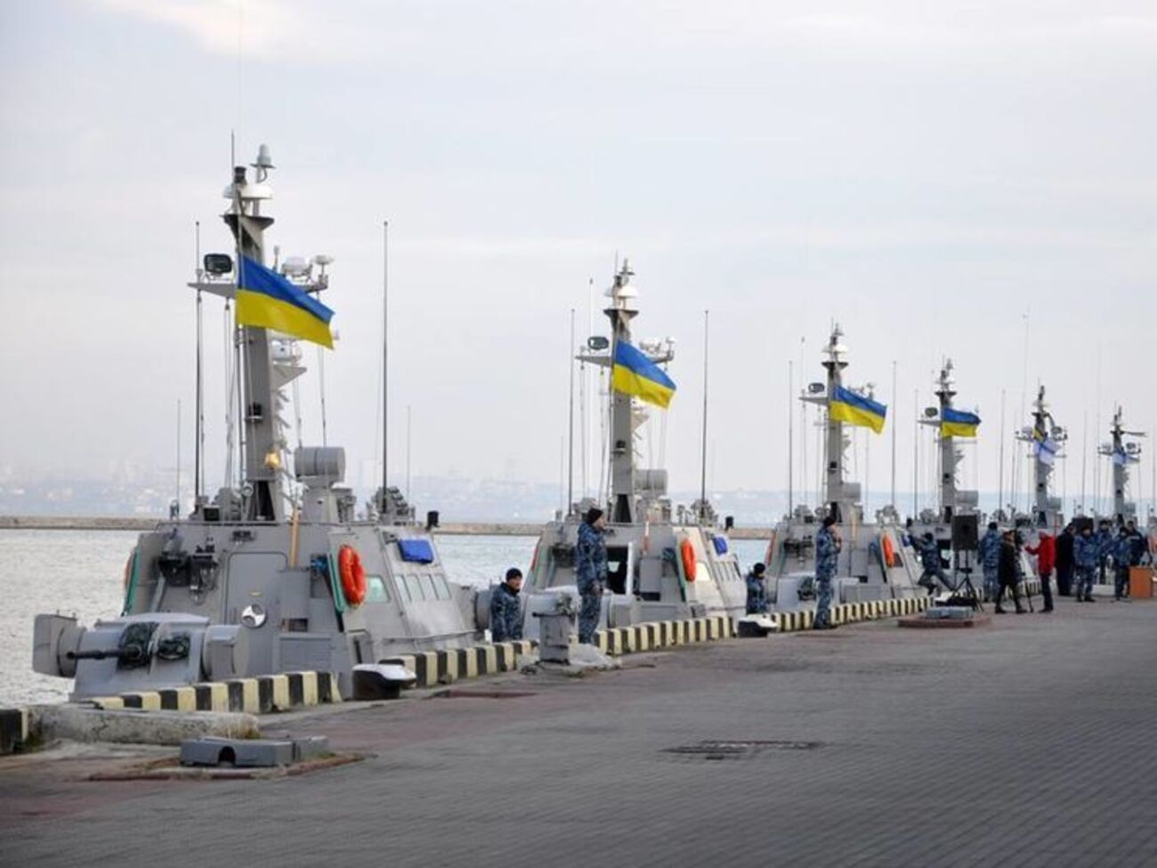В ВМС отметили, что моряк неоднократно привлекался к административной ответственности