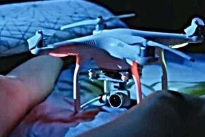 События разворачиваются вокруг самоуправляемого дрона-убийцы