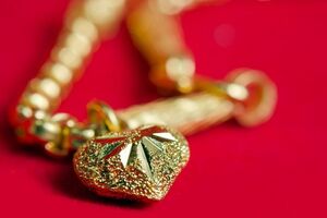 Золото легко поддается чистке
