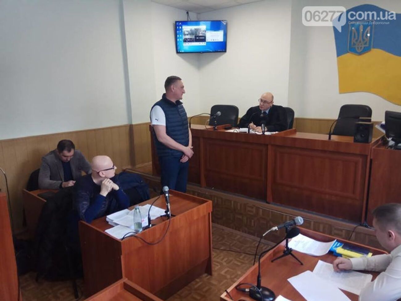 Аксенов впервые появился в суде