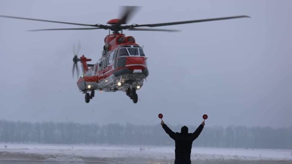 Вертолета H225 Super Puma передали спасателям
