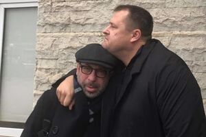 Корбан (слева) попросил помочь найти Филатова (справа)