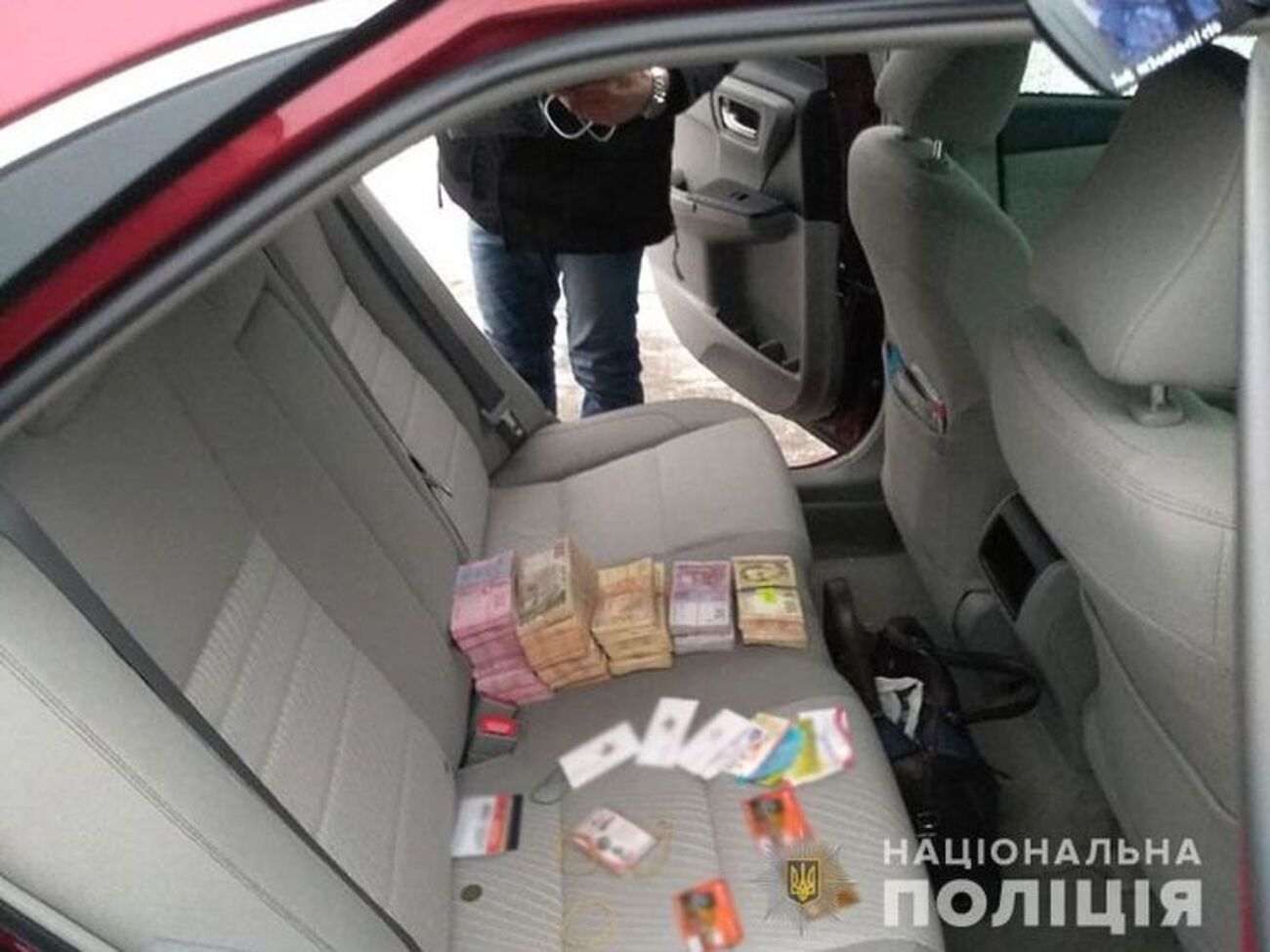 Щоб отримати кошти за техніку в повному обсязі, суб&prime;єкт господарювання мав надати комунальникові 680 тис. грн "відкату"