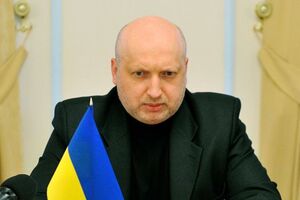 Турчинов: На відміну від Гриценка, мій син улітку 2014 року одразу після отримання диплома вишу пішов добровольцем до Національної гвардії