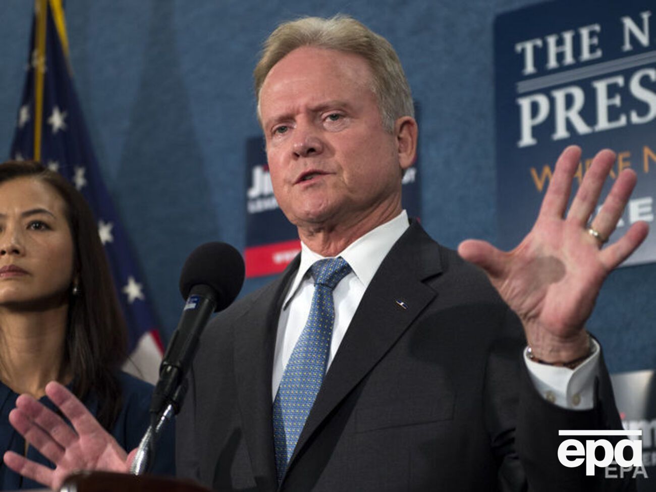 Веббу 72 роки