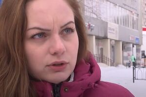 Круглякова: Якісь палиці, бетонна крихта, усе будівельне сміття сипалося на нас. І від цього ми прокинулися