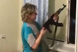 Жінка стріляла у вікно
