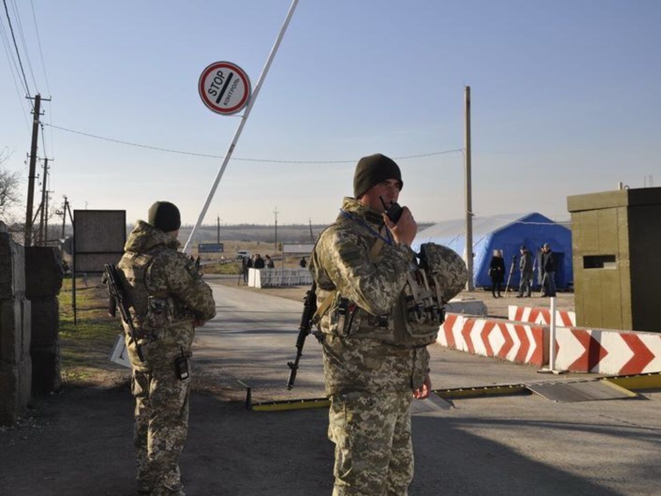 65-річний чоловік і 79-річна жінка померли на КПВВ