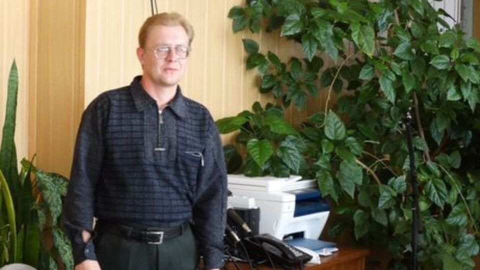 Бившев: Как же любят памятники ставить
"Богоносы" разным упырям!