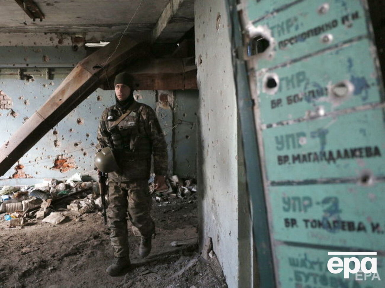 Українські військові продовжують надійно контролювати дії противника, заявили у штабі операції Об'єднаних сил