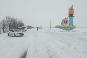 В Донецкой области проблемы с движением транспорта из-за непогоды