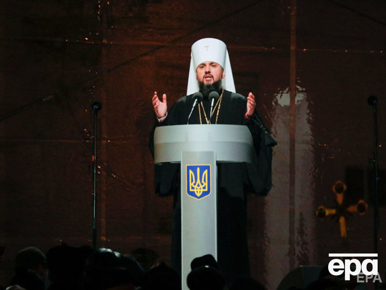 Епіфаній навчався у Греції