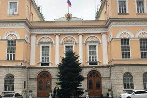 Генконсульство РФ в Стамбуле сообщило о смерти капитана сухогруза Canopus