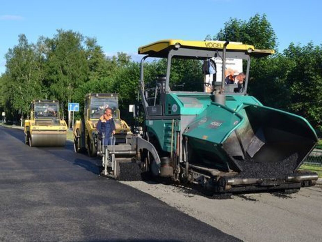 За даними прокуратури, бізнесмен повідомив недостовірні відомості про використані під час ремонту дороги матеріали