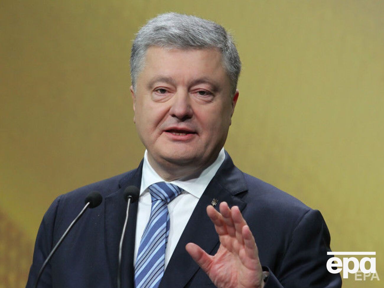 Порошенко: Лично поблагодарил бабушку Андрея за веру в решение ситуации
