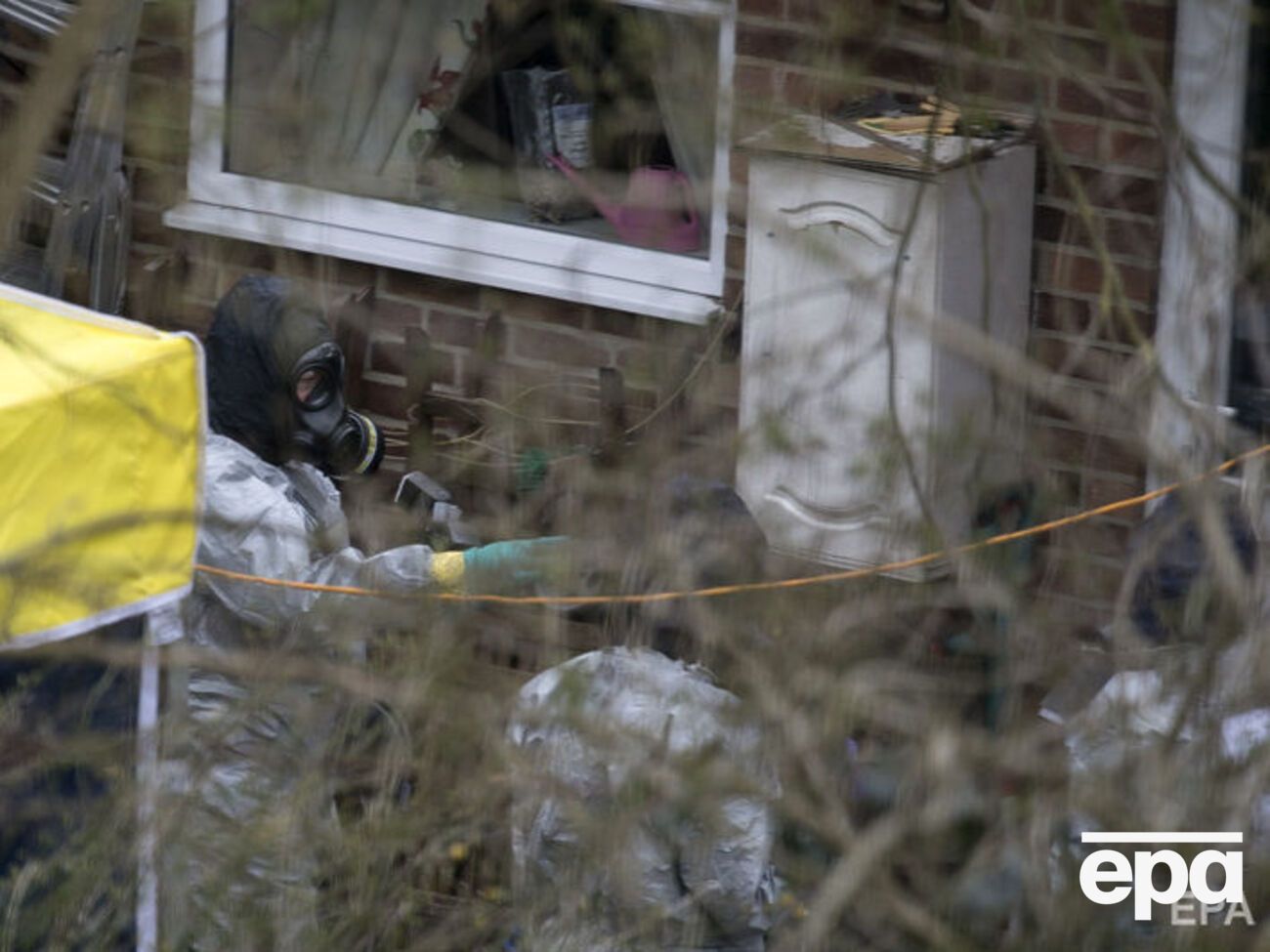 Роботи з очищення місцевості від слідів хімічної зброї тривають у Солсбері із квітня 2018 року