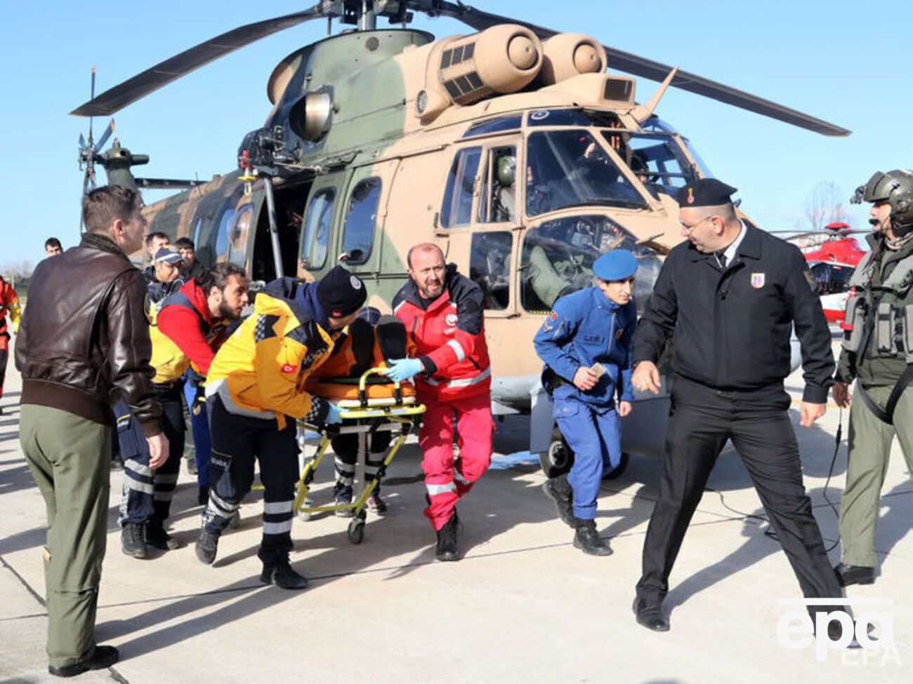 Спаслись семеро украинских моряков