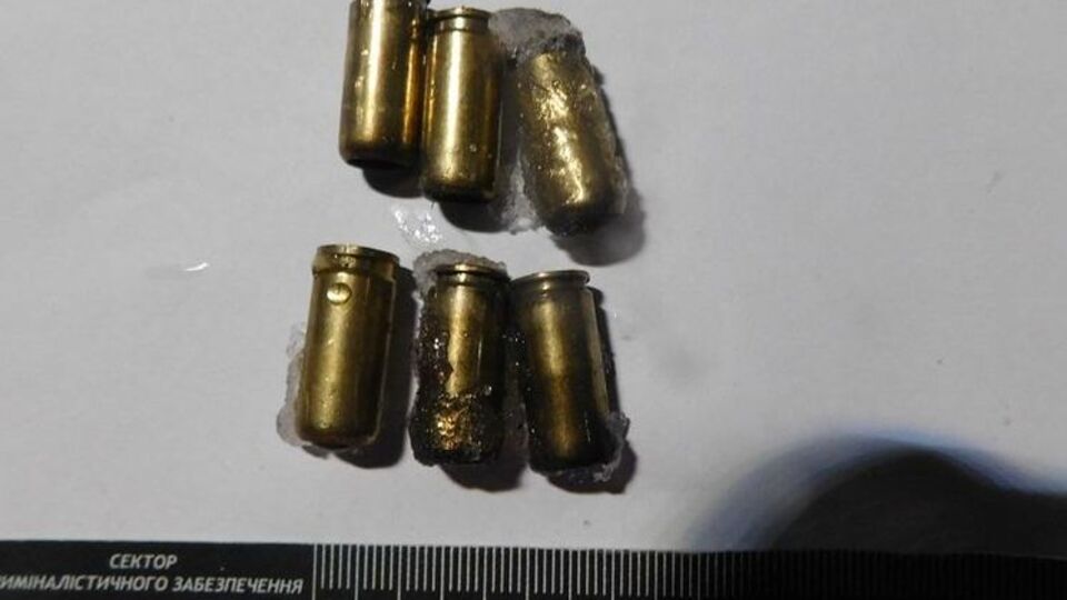 Поліцейські передали на експертизу речові докази