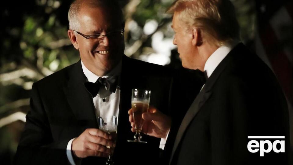 Когда именно Трамп звонил Моррисону, не сообщается