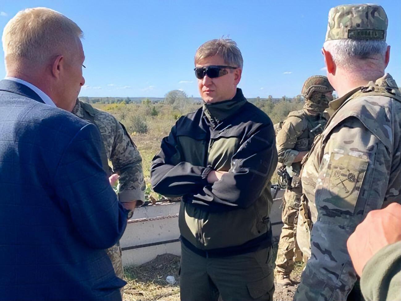 Данилюк (в центре) с 28 мая по 30 сентября работал секретарем СНБО