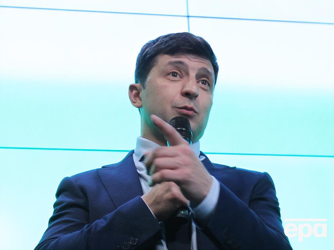 Зеленский (на фото): Выйдите на улицу и спросите: "Пашинский &ndash; бандит или нет?"