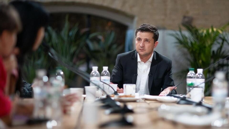 Президент сказав, що якщо українці хочуть зупинити війну, то потрібно починати з поваги