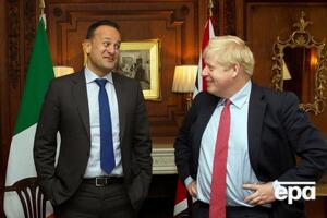 Варадкар (слева) и Джонсон (справа) встретились 10 октября