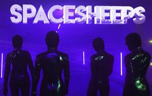 Mozgi: Група робить свій внесок у космічну науку футуристичним кліпом-блокбастером