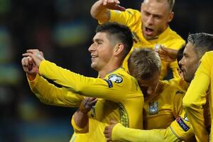 Украина лидирует в турнирной таблице группы B