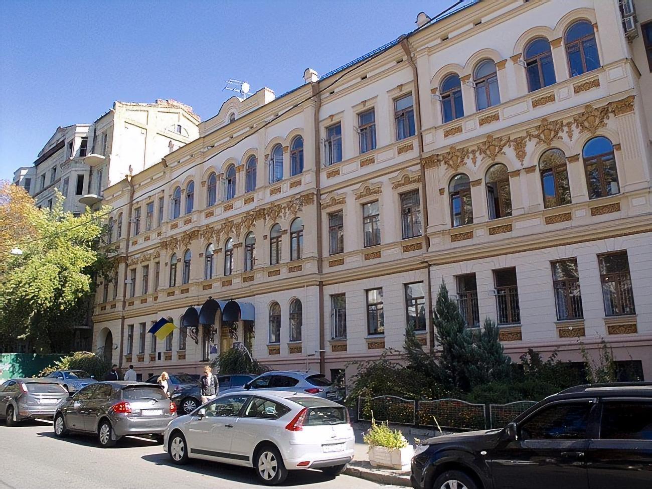 Минкульт обновил список лиц, угрожающих нацбезопасности Украины